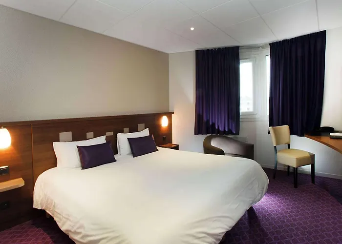 Brit Hotel Tours Sud – Le Cheops